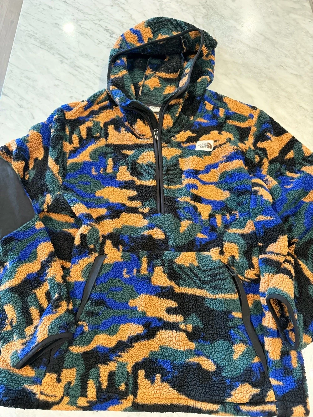 The North Face campshire Camo Sherpa Hoodie fleece pullover jacket sz L